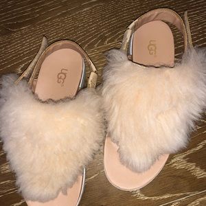 Ugg girls fur sandal
